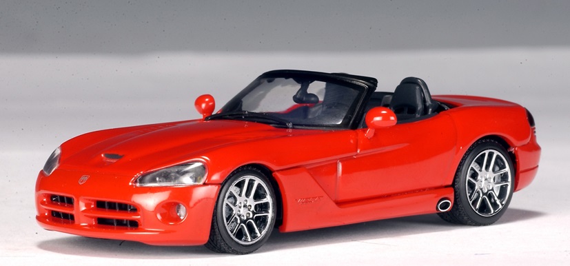 AutoArt 1/43 Dodge Viper SRT-10 2003 Red